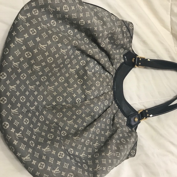Louis Vuitton Idylle Fantaisie Bag - Picture 10 of 16